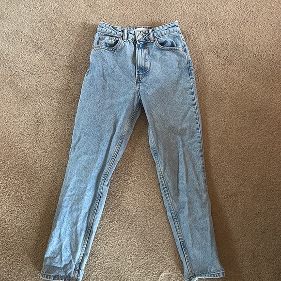 Women’s Zara Jeans - Picture 2 of 5